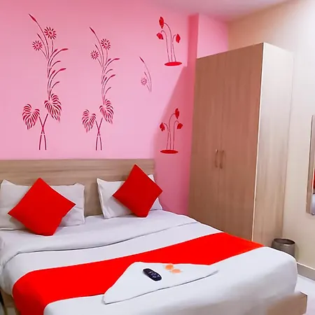 Rose Residency Near Yashobhoomi Hotel